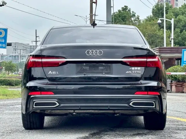 Audi A6L — Фото автомобиля 5