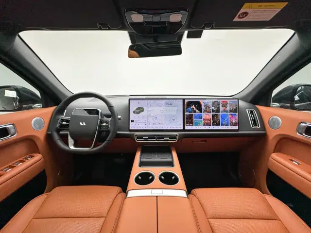 Li Auto L7 — Фото автомобиля 20