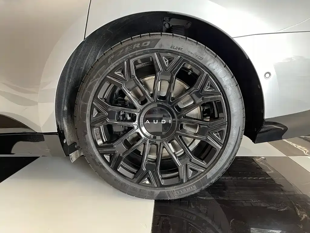 Audi Audi E5 Sportback 2025 386kw 4WD — Фото автомобиля 11