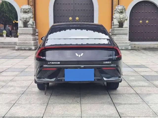 Wuling Starlight — Фото автомобиля 8
