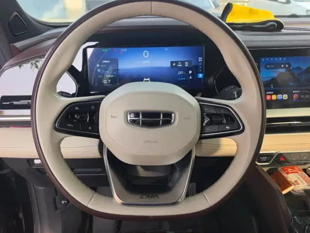Geely Xingyue L — Фото автомобиля 15