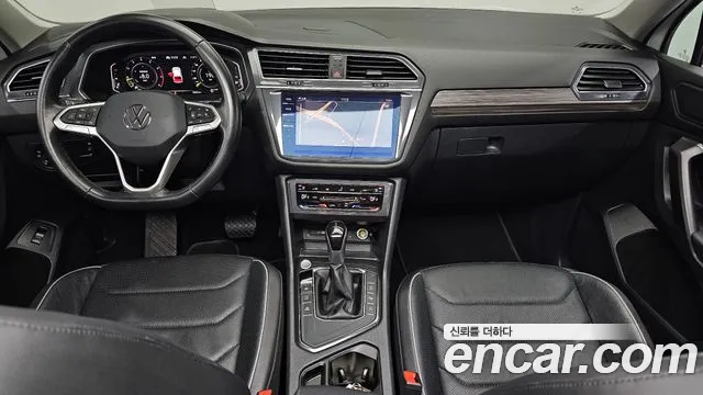 Volkswagen Tiguan — Фото автомобиля 10