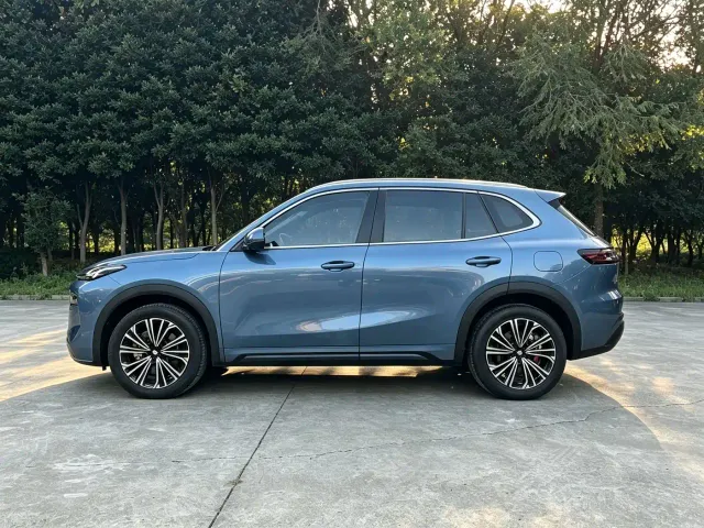 Geely Galaxy Starship 7 EM-i — Фото автомобиля 4