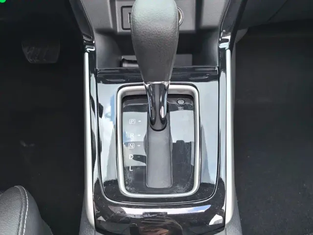 Nissan Sylphy — Фото автомобиля 12