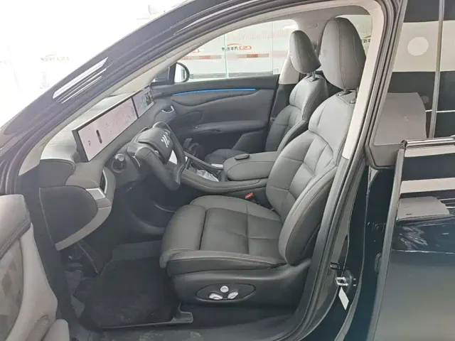 IM Motors LS6 — Фото автомобиля 14
