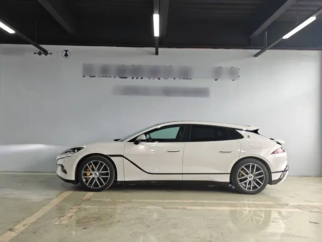 Denza Z9GT — Фото автомобиля 5