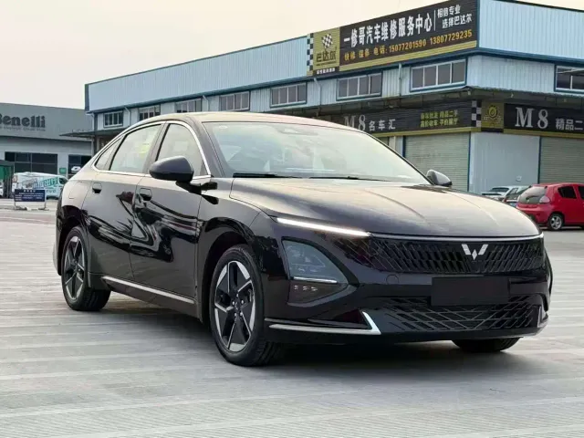 Wuling Starlight — Фото автомобиля 3