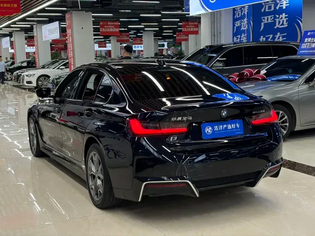 BMW i3 — Фото автомобиля 15
