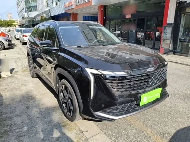 Geely Boyue L — Фото автомобиля 3