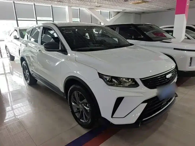 Geely Binyue — Фото автомобиля 21