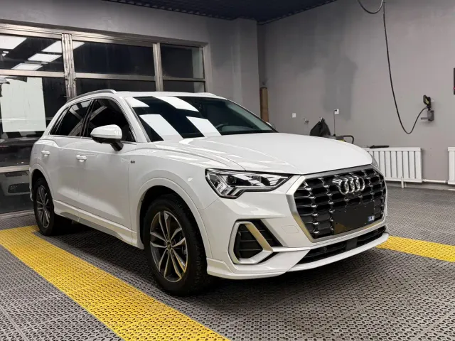 Audi Q3 — Фото автомобиля 3