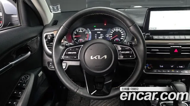 Kia Seltos — Фото автомобиля 13