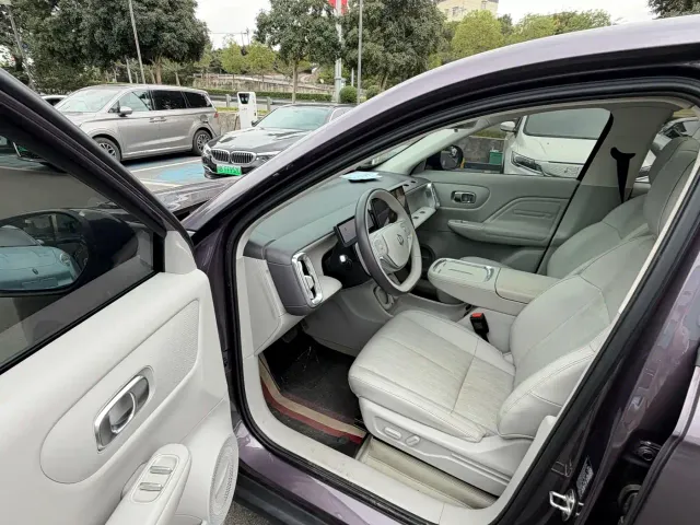 Leapmotor B10 — Фото автомобиля 4