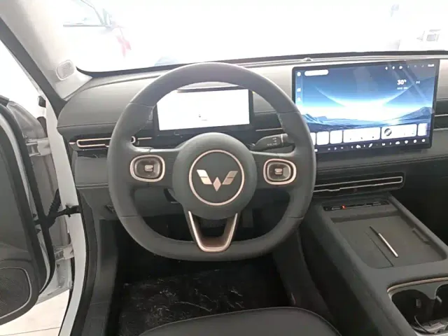 Wuling Starlight — Фото автомобиля 6