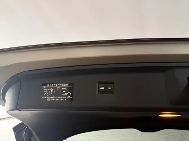 Nissan Terra — Фото автомобиля 12