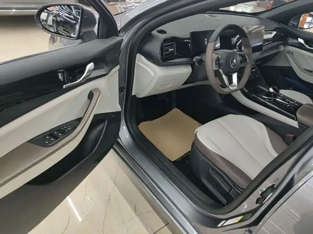 BYD Qin PLUS — Фото автомобиля 15