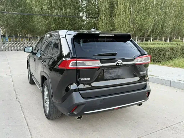 Toyota Wildlander — Фото автомобиля 7