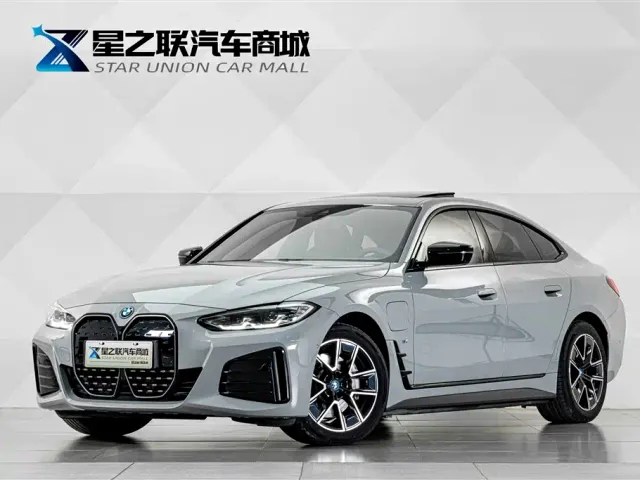 Фотография автомобиля — BMW i4