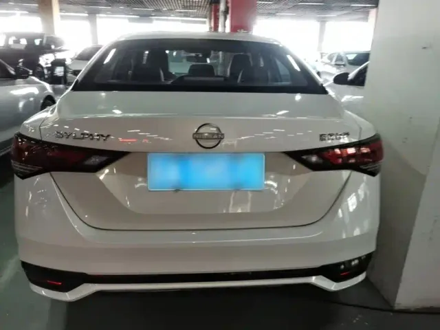 Nissan Sylphy — Фото автомобиля 5