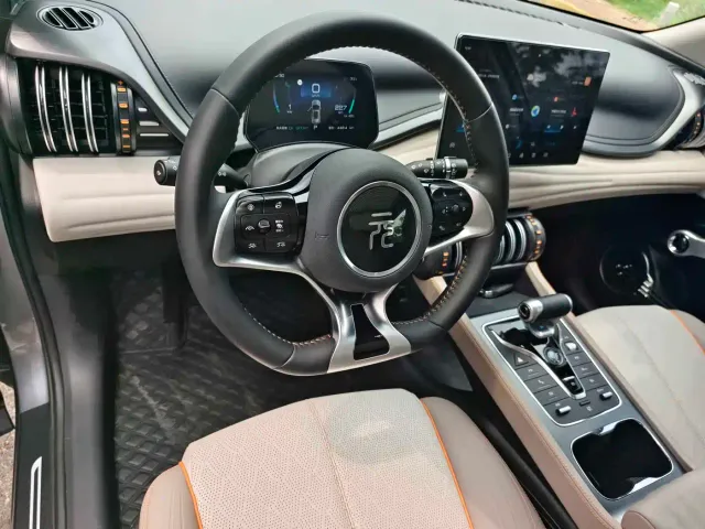 BYD Yuan PLUS — Фото автомобиля 11