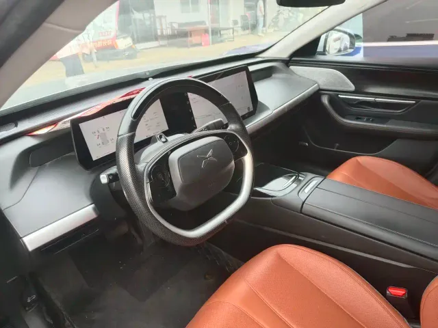 Xpeng P7 — Фото автомобиля 5