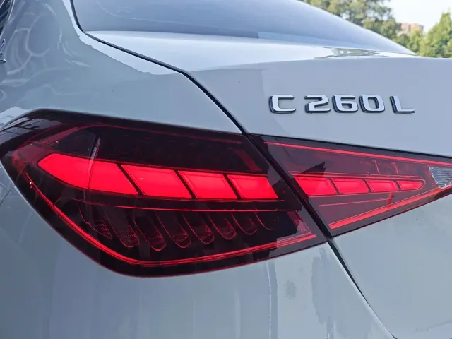 Mercedes-Benz C-Class — Фото автомобиля 20
