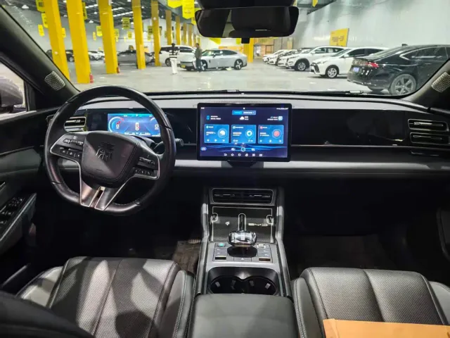 BYD Qin L — Фото автомобиля 4
