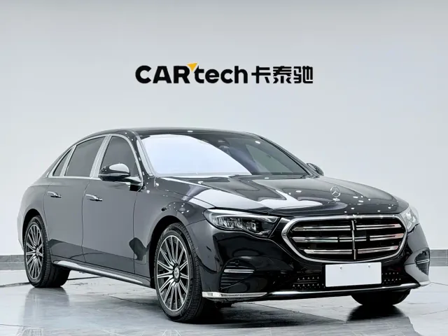 Mercedes-Benz E-Class — Фото автомобиля 2