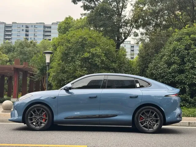 IM Motors LS6 — Фото автомобиля 4