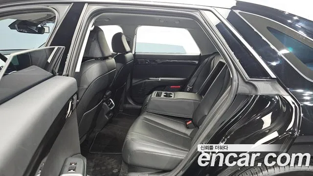 Hyundai Grandeur GN7 — Фото автомобиля 11