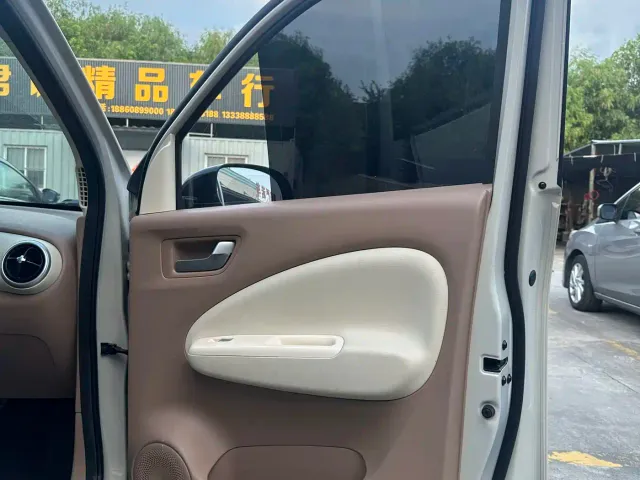 Wuling Hongguang Mini EV — Фото автомобиля 9