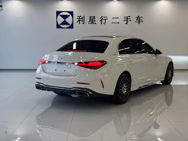 Mercedes-Benz C-Class — Фото автомобиля 4
