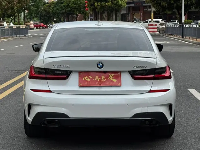 BMW 3 Series — Фото автомобиля 4