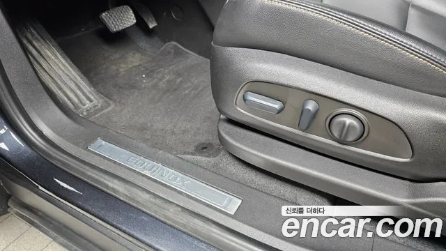 ChevroletGMDaewoo Equinox Новый Next Equinox 4WD Premier — Фото автомобиля 30