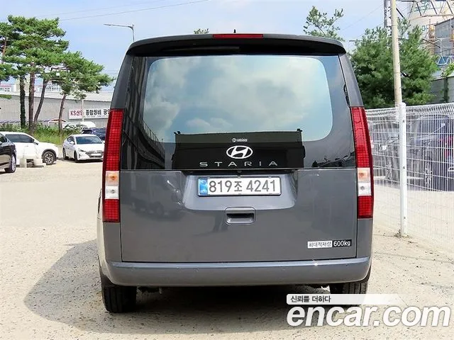 Hyundai Staria Staria L3.5 Карго 5 мест — Фото автомобиля 4