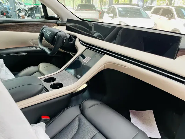 IM Motors LS7 — Фото автомобиля 27