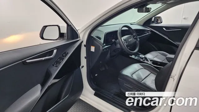 Kia Niro New — Фото автомобиля 15