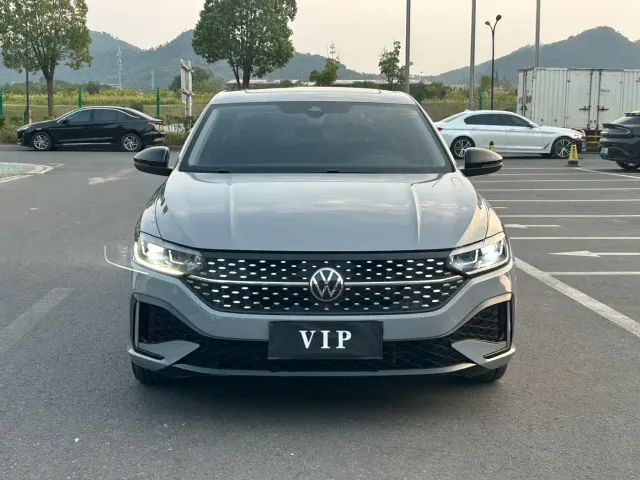 Фотография автомобиля — Volkswagen Lavida