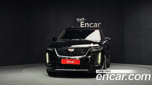 Cadillac XT6 — Фото автомобиля 3