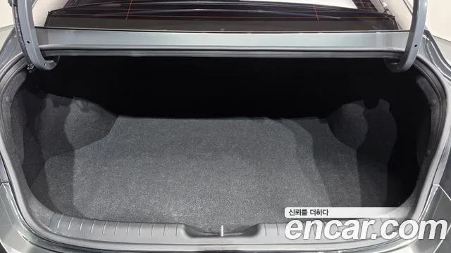 Hyundai Avante CN7 — Фото автомобиля 18