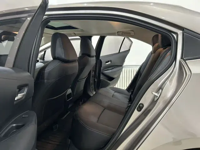 Toyota Corolla — Фото автомобиля 11