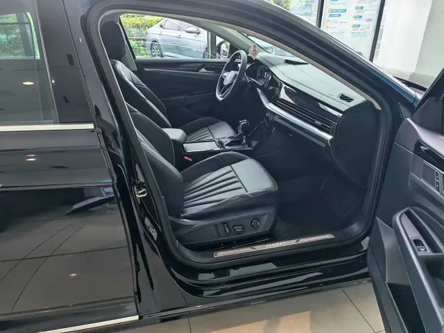 Volkswagen Passat — Фото автомобиля 8