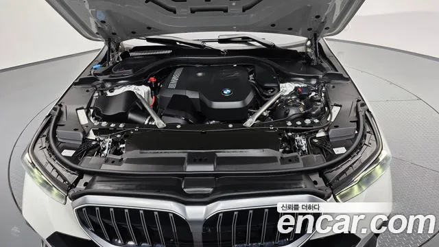BMW 5-Series — Фото автомобиля 5