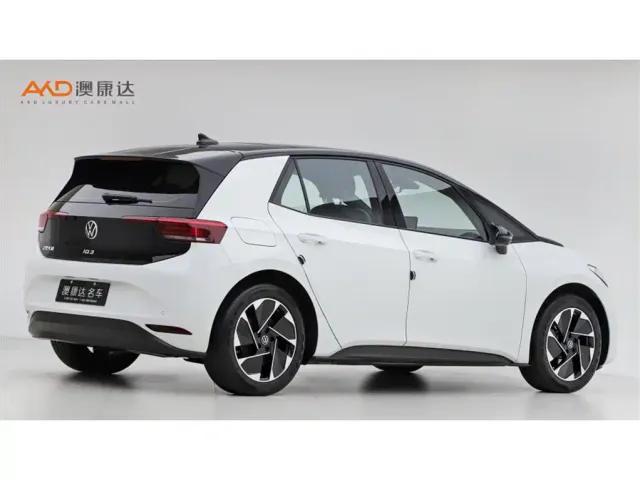 Volkswagen ID.3 — Фото автомобиля 3