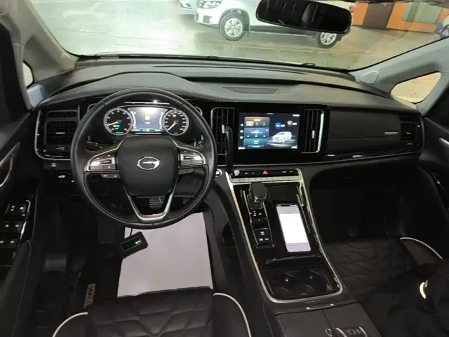 GAC Trumpchi M8 — Фото автомобиля 9