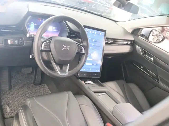 Xpeng G3 — Фото автомобиля 13