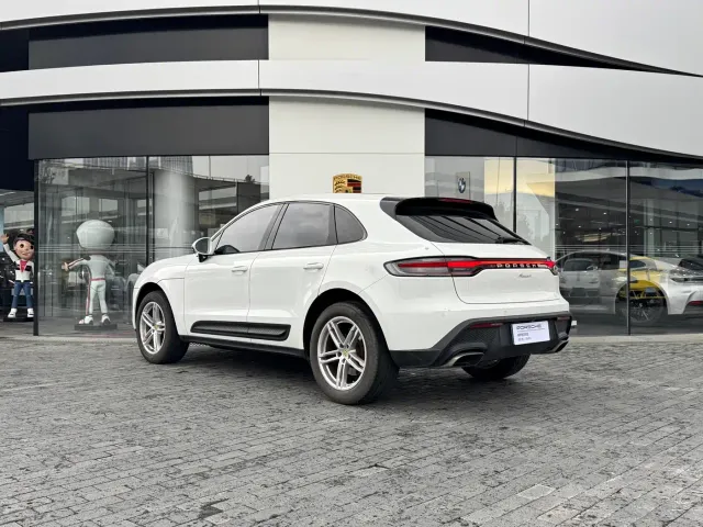 Porsche Macan — Фото автомобиля 8