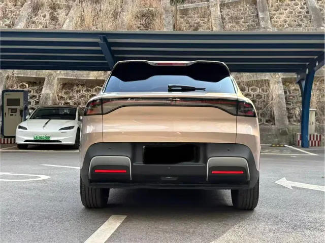 Changan Qiyuan Q05 — Фото автомобиля 14
