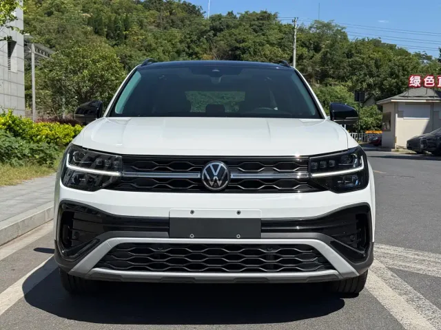 Volkswagen Tharu — Фото автомобиля 2