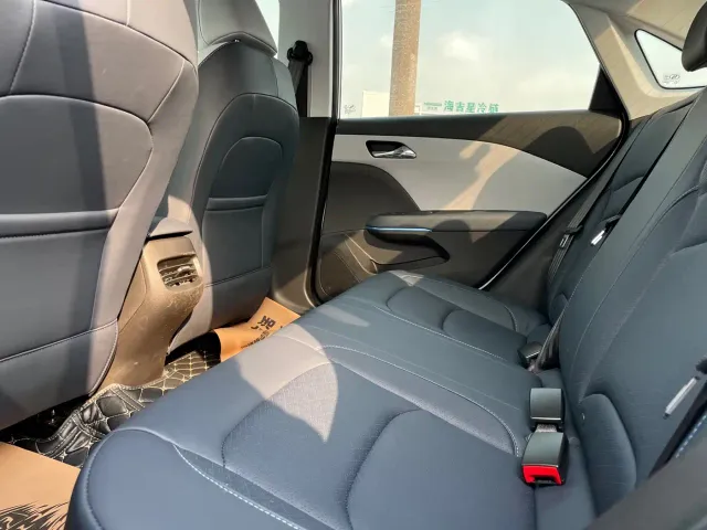 Chevrolet Monza — Фото автомобиля 12